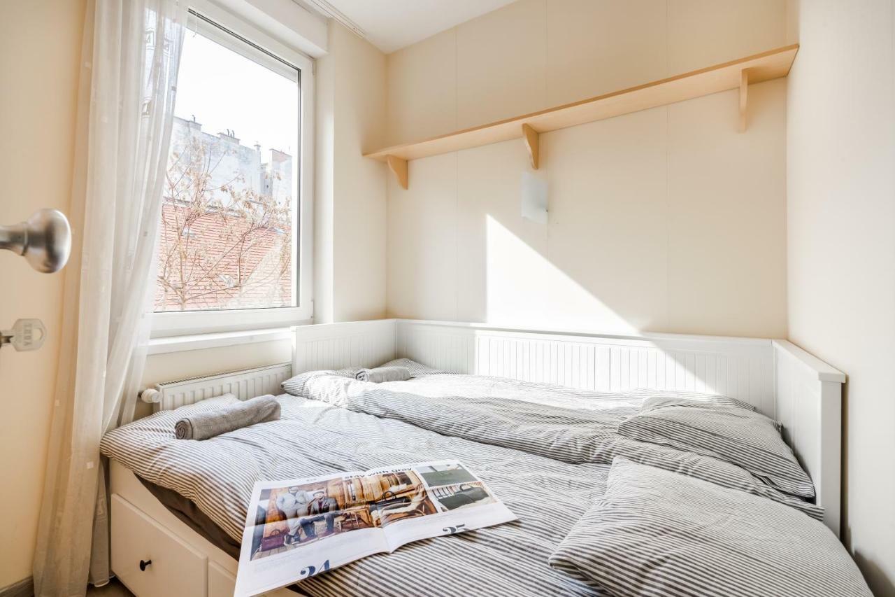 Bpr Vivid Downtown Vibe With Balcony Apartment Budapest Exterior photo